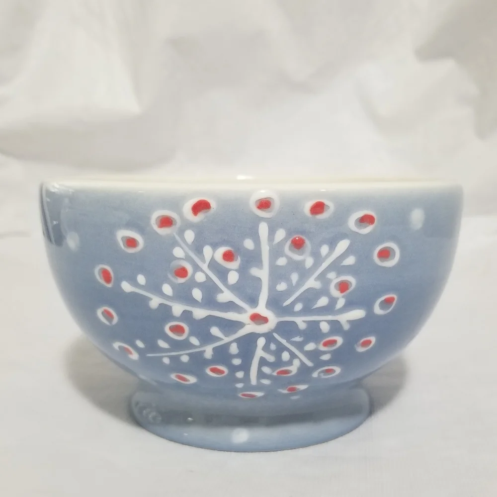 Crate & Barrel “Snowy” Winter Bowl – Portugal